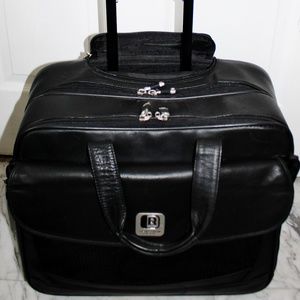 Kenneth Cole Reaction Casual Fling Computer